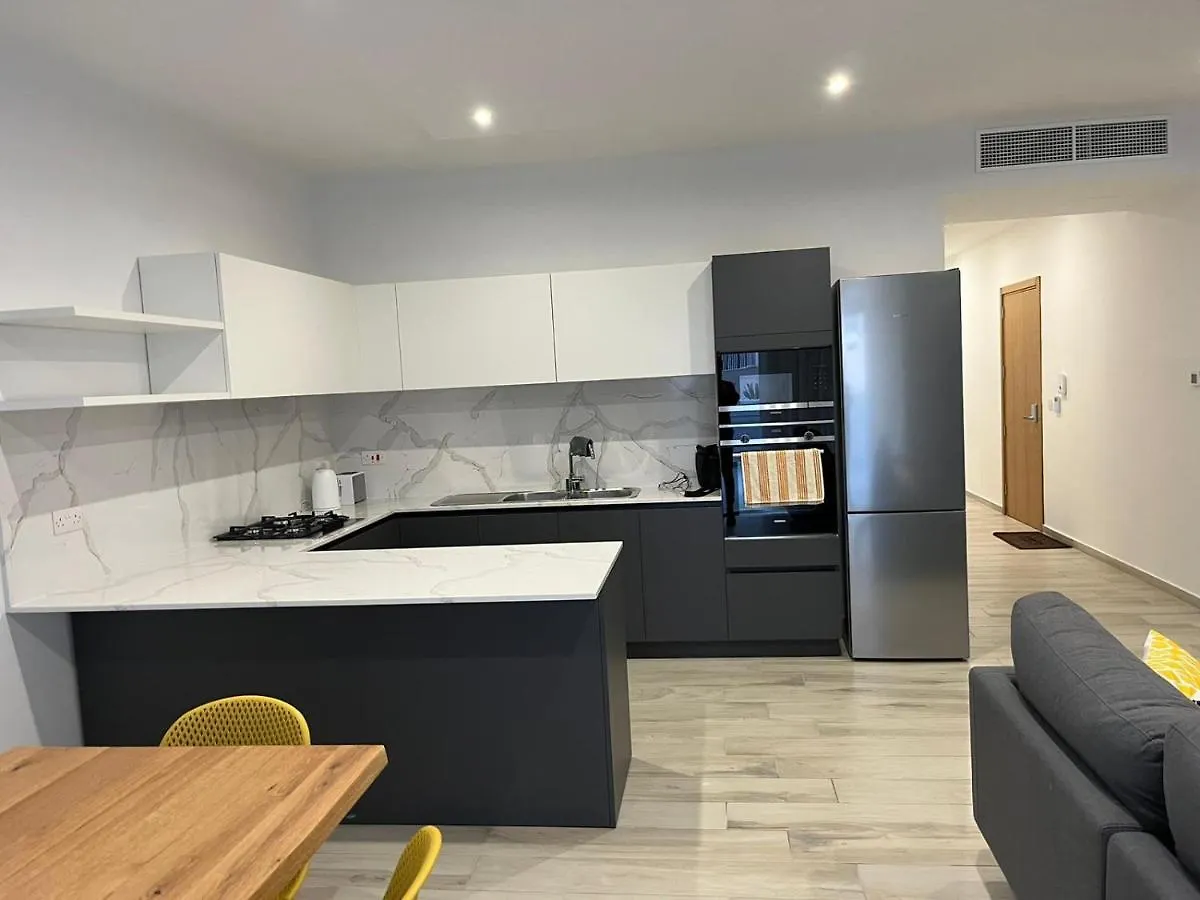 Ballutta Apartment Saint Julian's